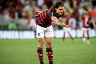 Flamengo domina Palmeiras e sai na frente nas oitavas da Copa do Brasil