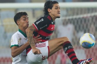 Flamengo lidera confronto contra Palmeiras e provoca análise de Vampeta